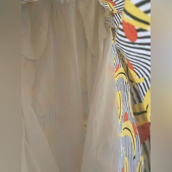 Designed in Spain Tropical fruit skirt fully lined with pockets - Picture 4 of 8